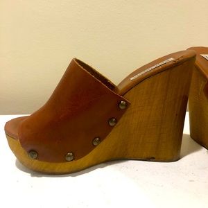 Steve Madden platform wedges size 6